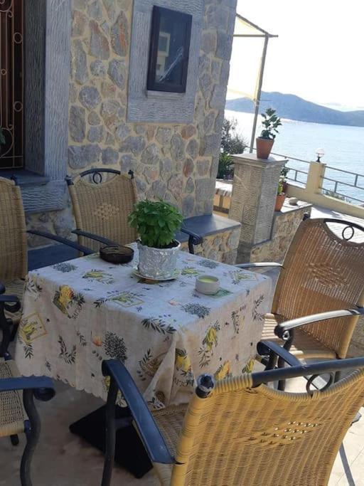 Panos Renos Studio, A Cozy Home By The Beach! Миртеа Экстерьер фото